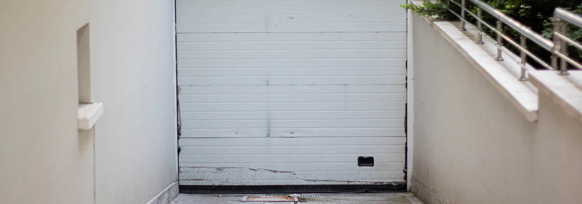 Overhead Bent Garage Door Repair in Montreal, Quebec